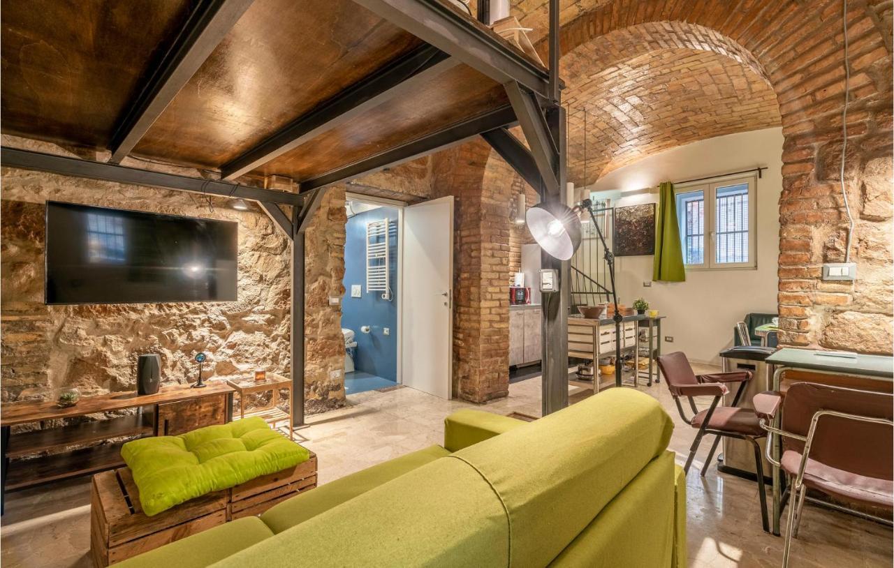 Amazing In With Kitchenette Appartamento